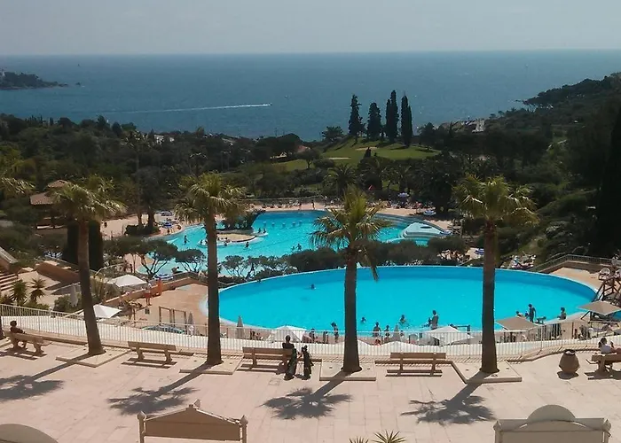 Апартаменты Poisson Bleu In Toller Mit Pools, Animation, Sportmoeglichkeiten By Riviera Homelife *
